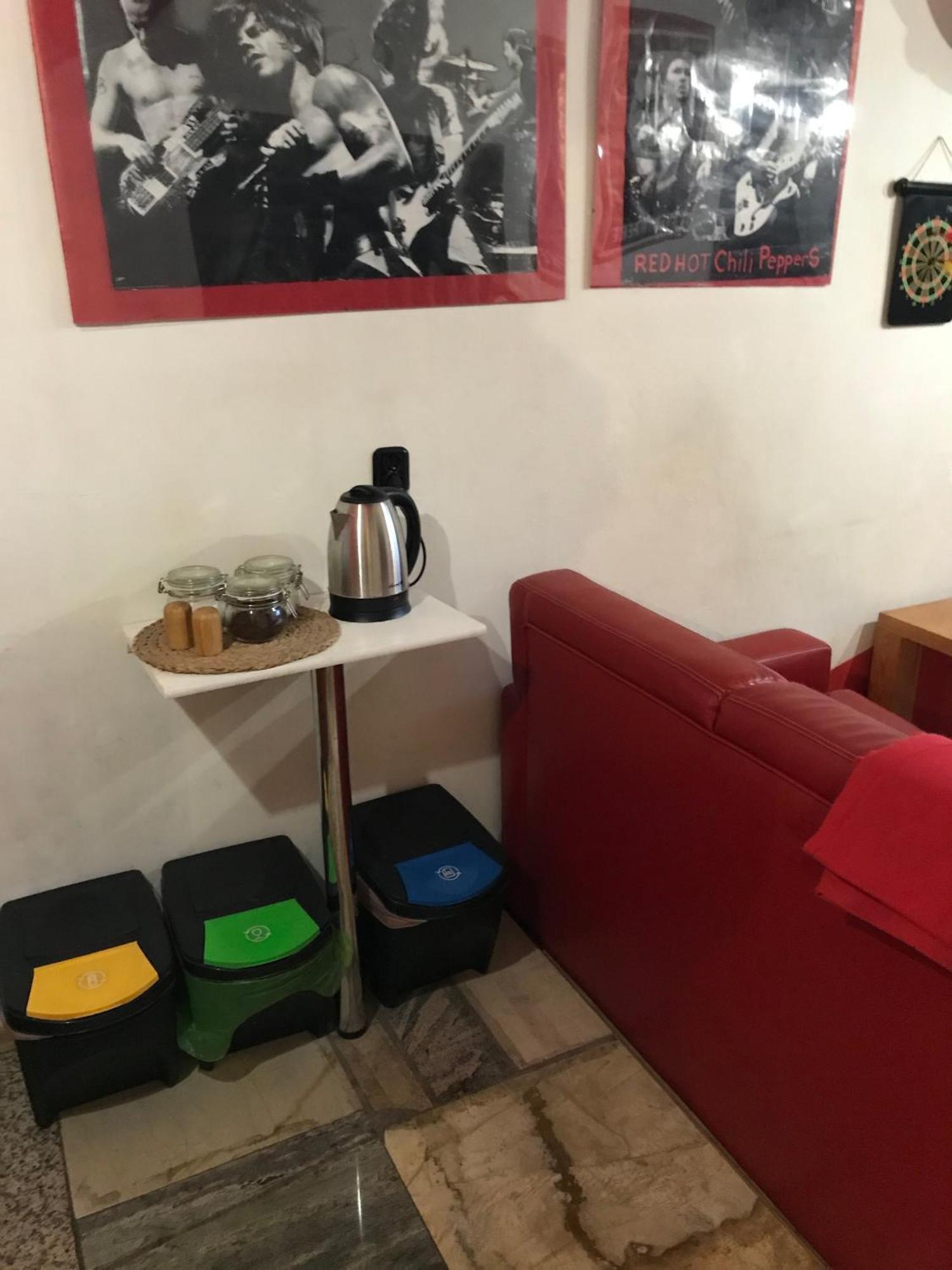 우치 Studio Red And White 아파트 외부 사진