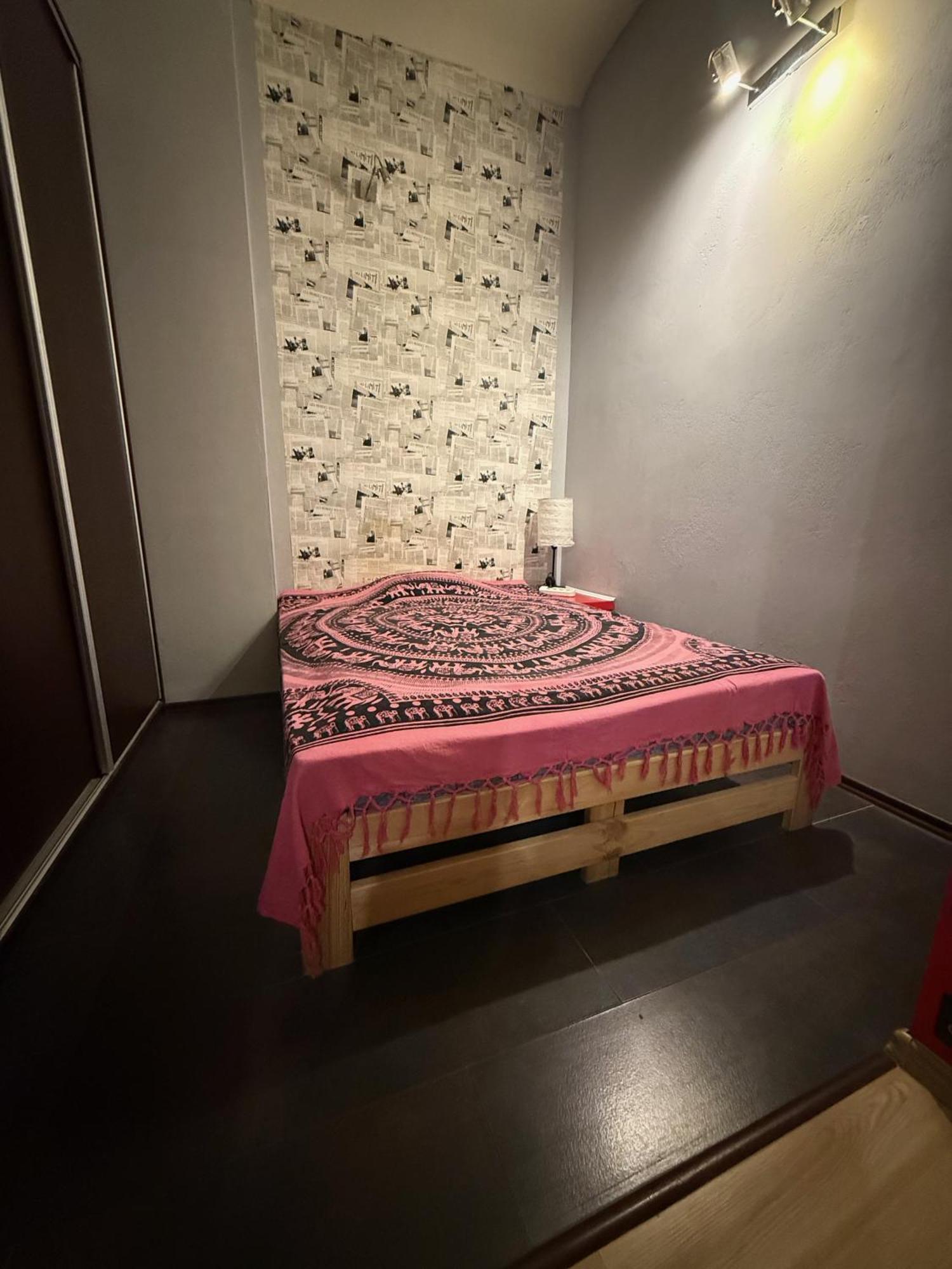 우치 Studio Red And White 아파트 외부 사진
